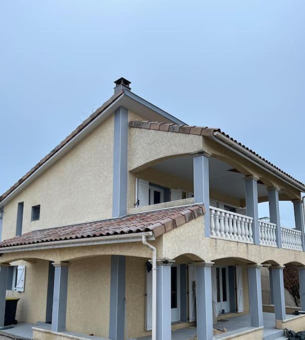 Villa Contemporaine Avec Piscine Romans-sur-Isère المظهر الخارجي الصورة